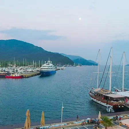 Castle Daily Weekly Marmaris